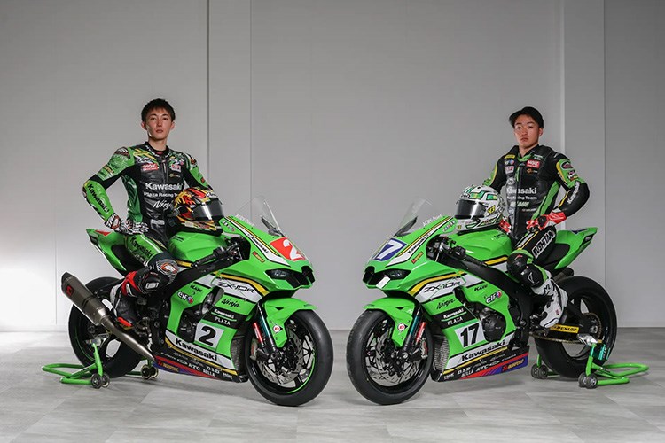 岩戸 亮介選手（左）と彌榮 郡選手（右）